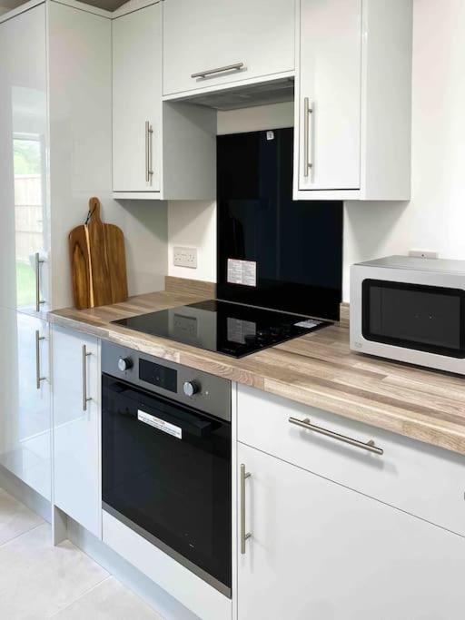 Апартаменти Modern Flat Near Train Station With Free Parking Кембридж Екстер'єр фото