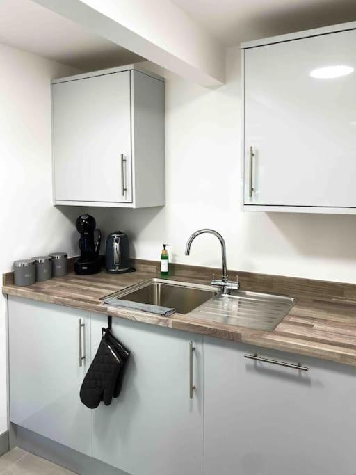 Апартаменти Modern Flat Near Train Station With Free Parking Кембридж Екстер'єр фото